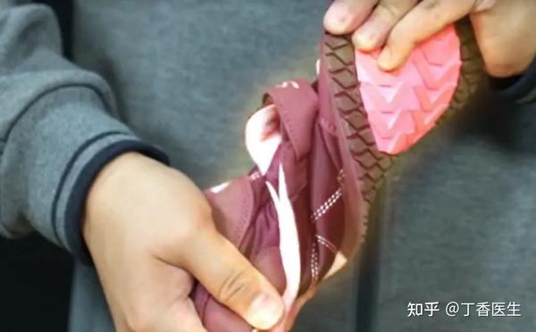 老年鞋是骗人产品吗?老人如何选择鞋子?