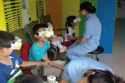 看手机对眼睛有多大影响,如何缓解眼睛疲劳